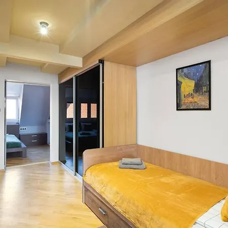 Comfortable - City Center - - Piwna Apartman Varsó